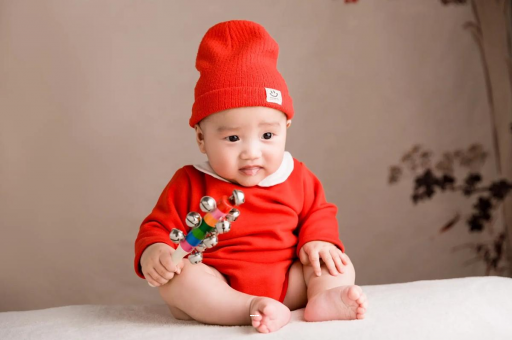 包生男孩正规公司怀孕肚子饿了就想吐